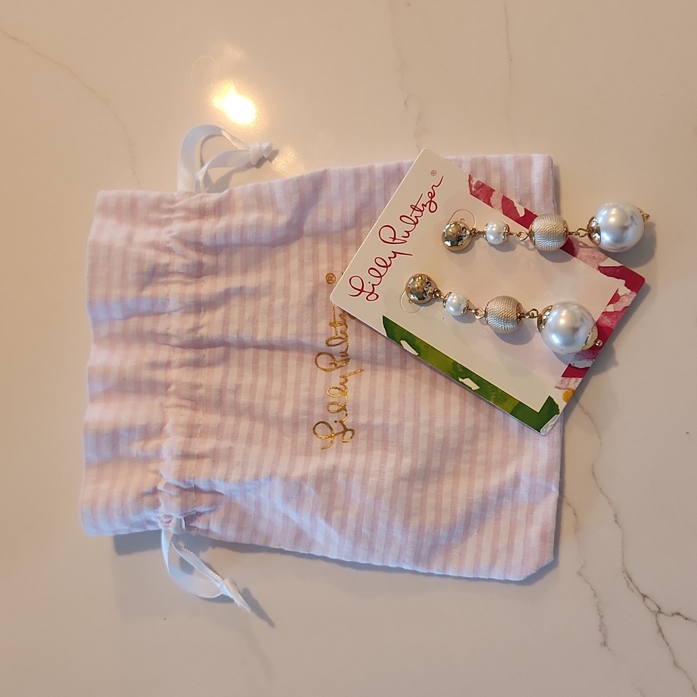 Lilly Pulitzer Pearl Earrings